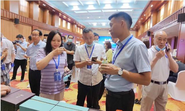蔡洪坊酒業總經理王永華參加2022嵩山論劍·河南酒業精英峰會 